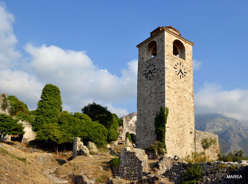 Černá Hora - Bar - Stari Bar - Hodiny