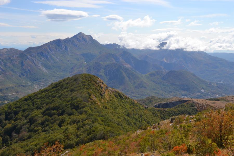 Pohled na masiv Rumija z vrcholu Vrsuty